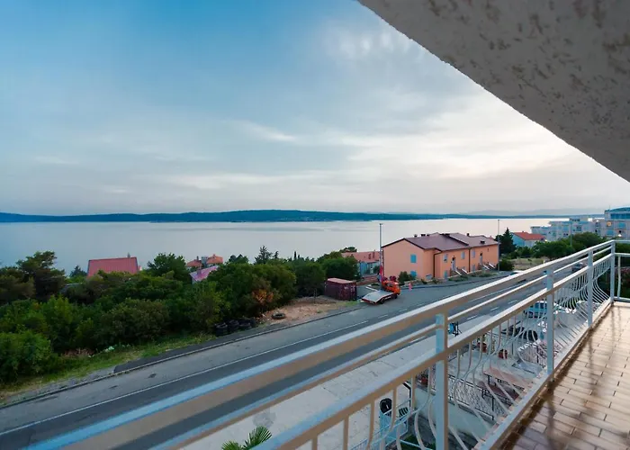 Seaview Sleeps 2 - Wifi & Tv *
